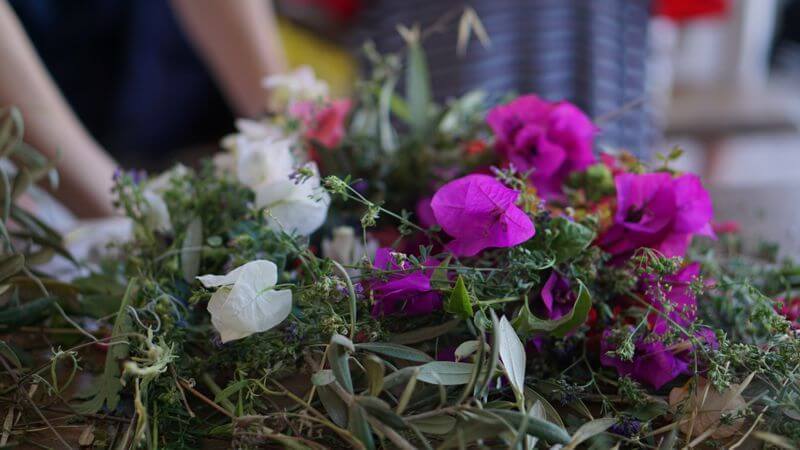 spanish-flowers-latvian-festivity