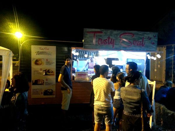 tosty soul pocitos food truck