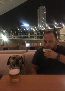 Pet Friendly Valencia 8 chris having a beer in valencia