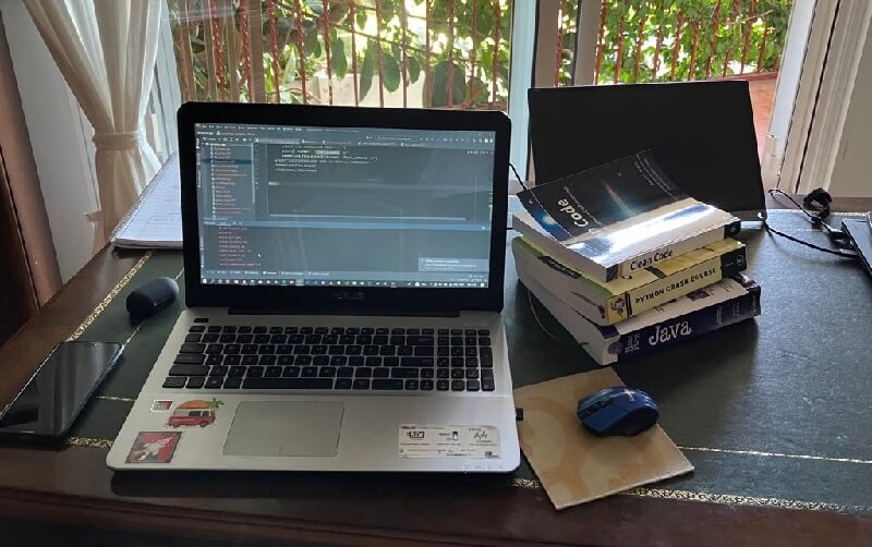laptop study python valencia